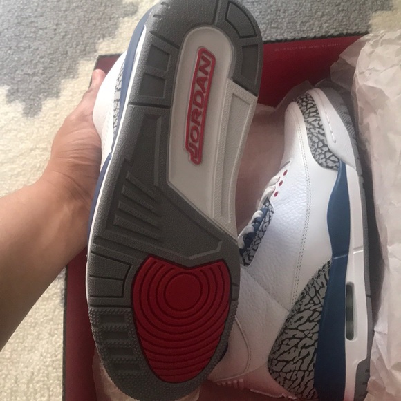 New** Air Jordan 3 Retro - Picture 6 of 7